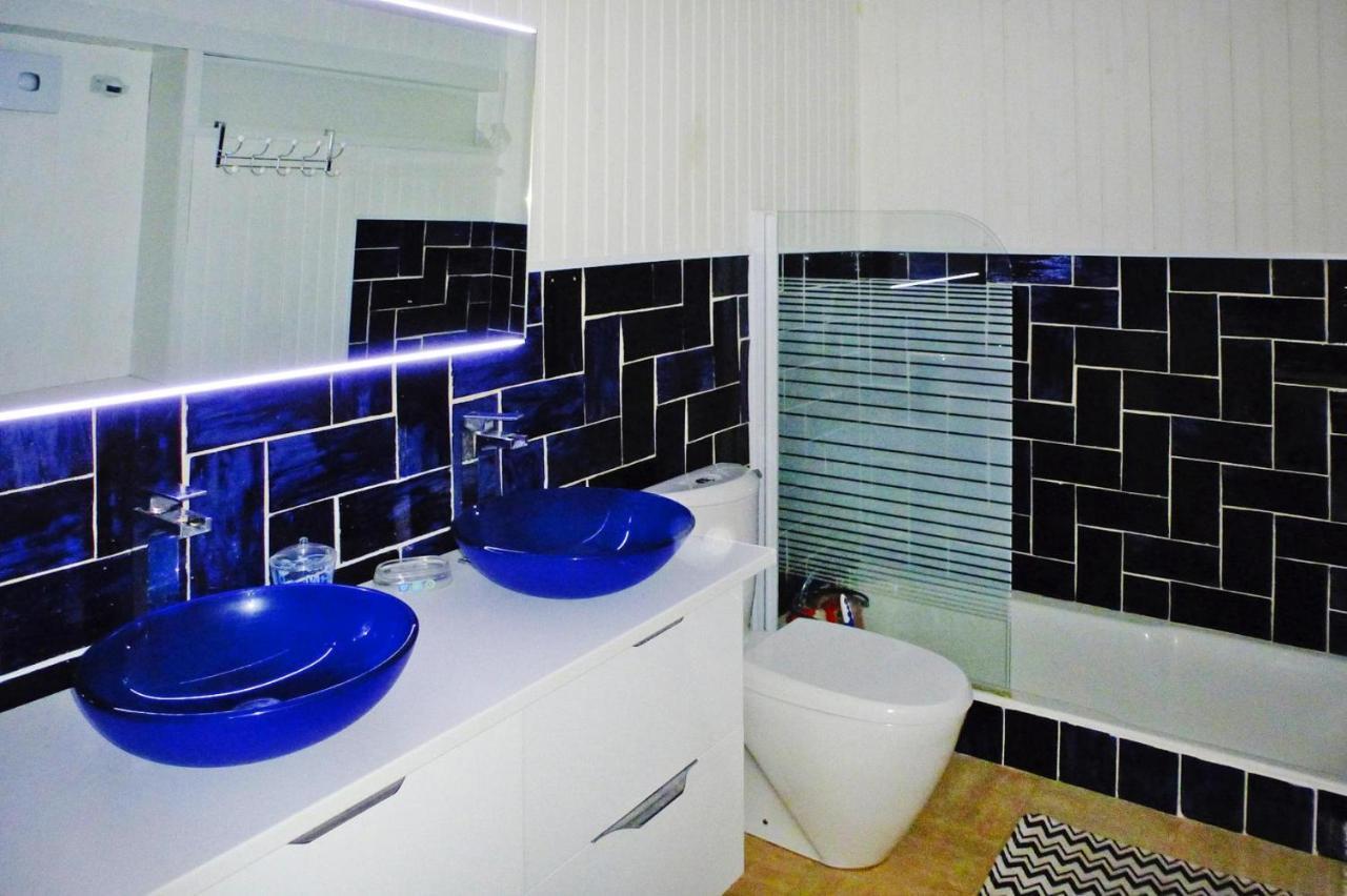 Holiday Home With Indoor Pool, Le Porge Buitenkant foto