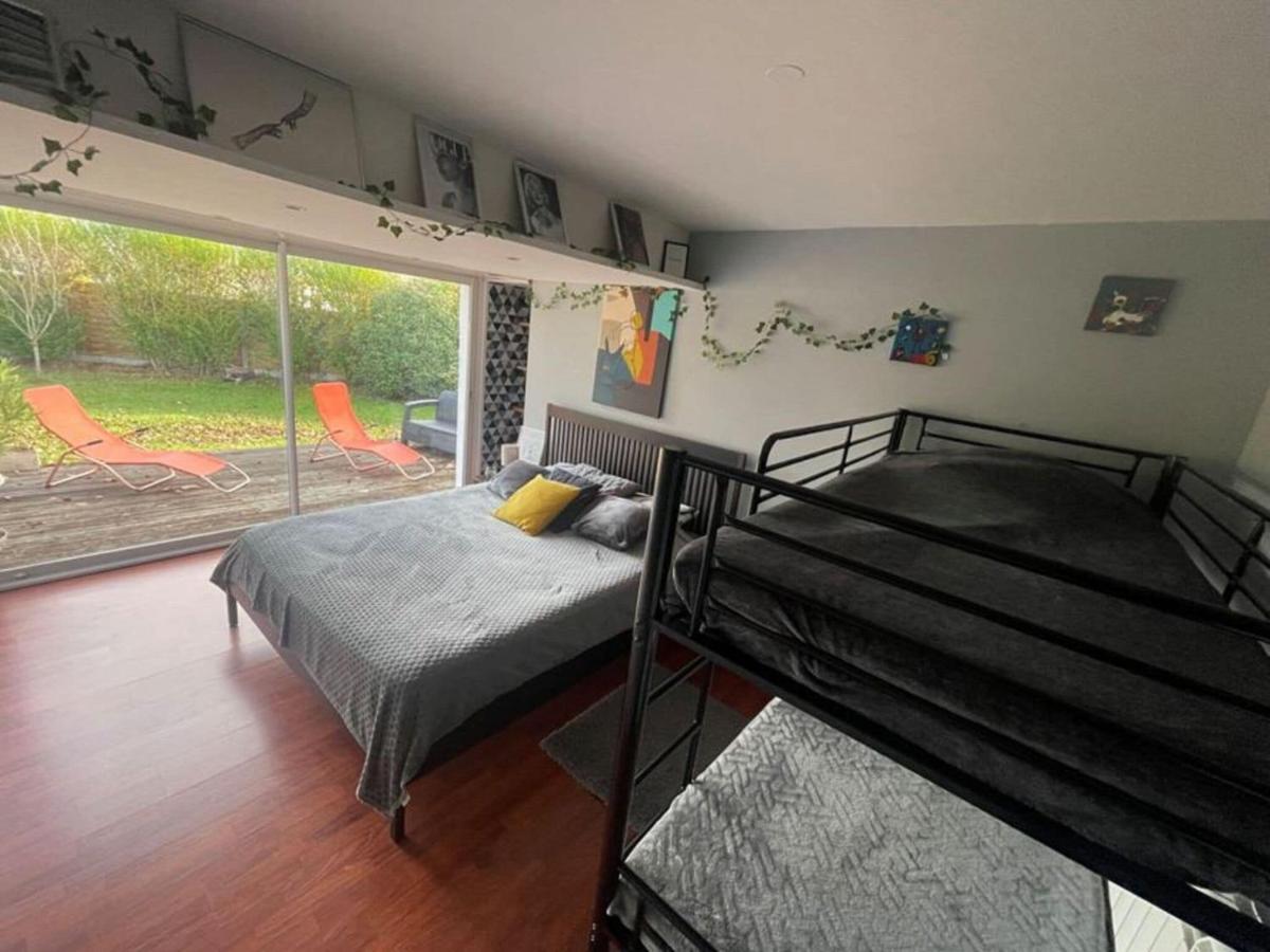 Holiday Home With Indoor Pool, Le Porge Buitenkant foto
